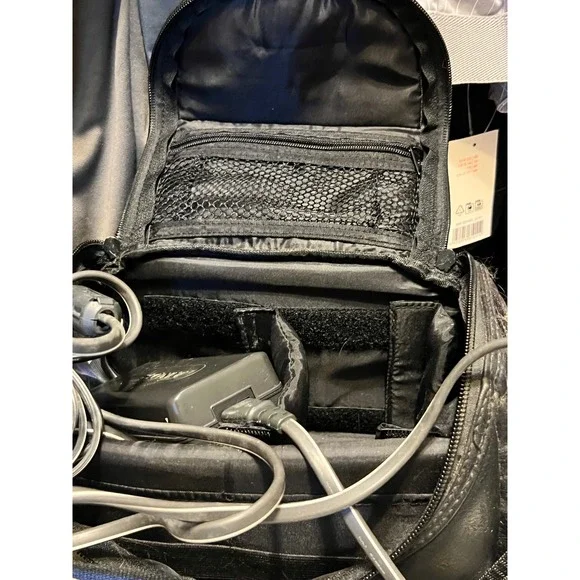 Sony Mavica MVC-CD300 Digital Camera‎ CD 2.1MP 3x Optical Zoom w/Accessories